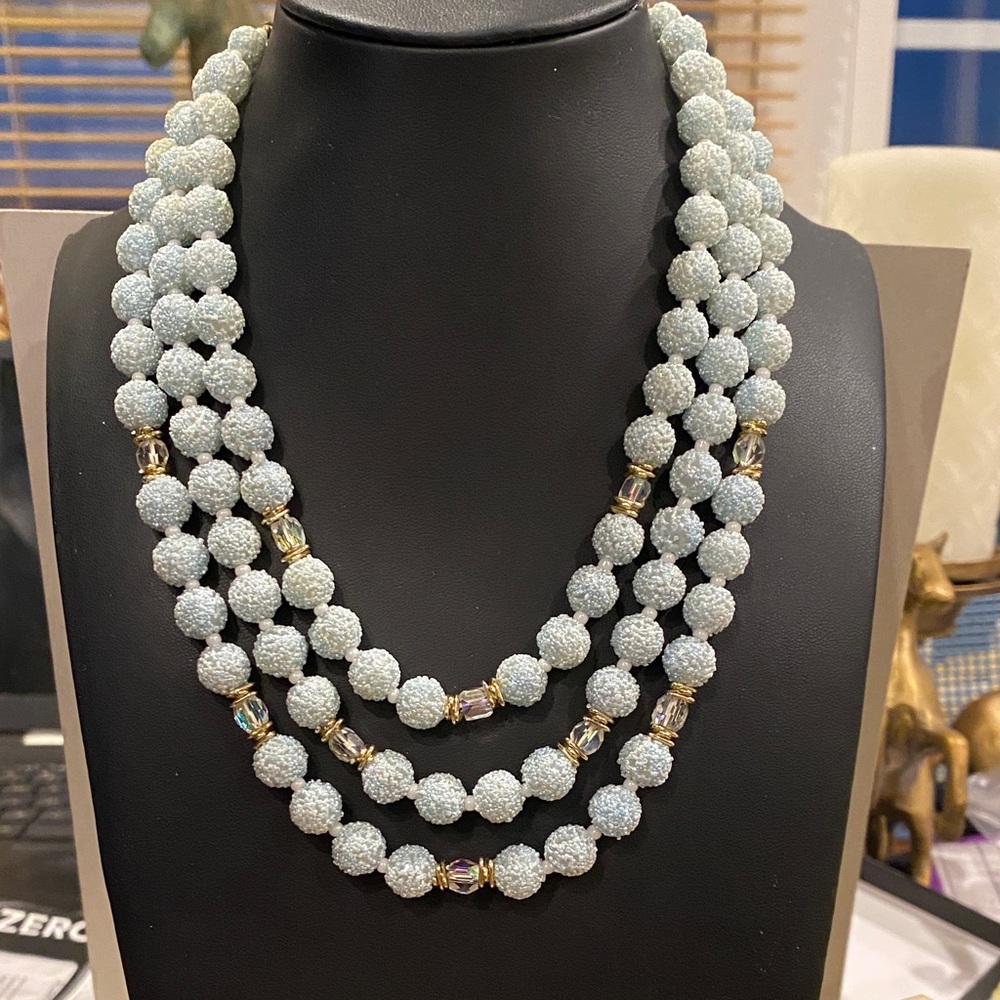 Japan Elegant Pale Blue Sugar Beaded Necklace